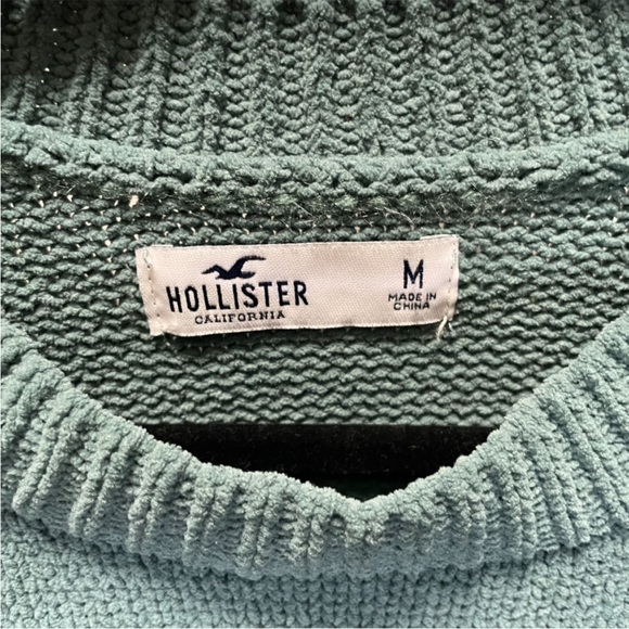 Hollister Sage Green Chenille Knit Crewneck Sweater Women’s Size M Drop Shoulder - Picture 2 of 6